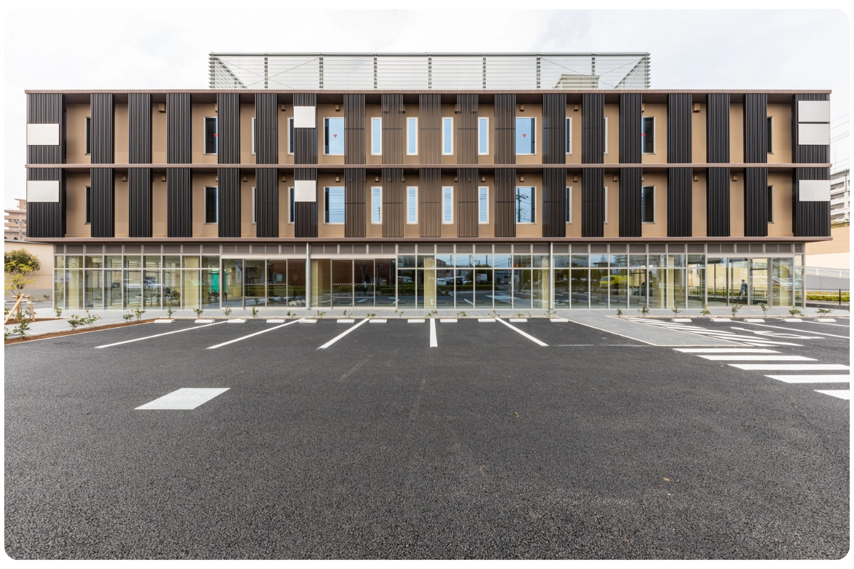 ユウセイモール外観1